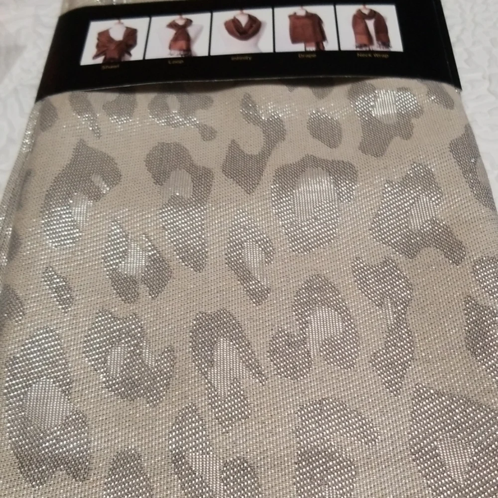Nicole's Boutique Pashima style Metalic scarf
